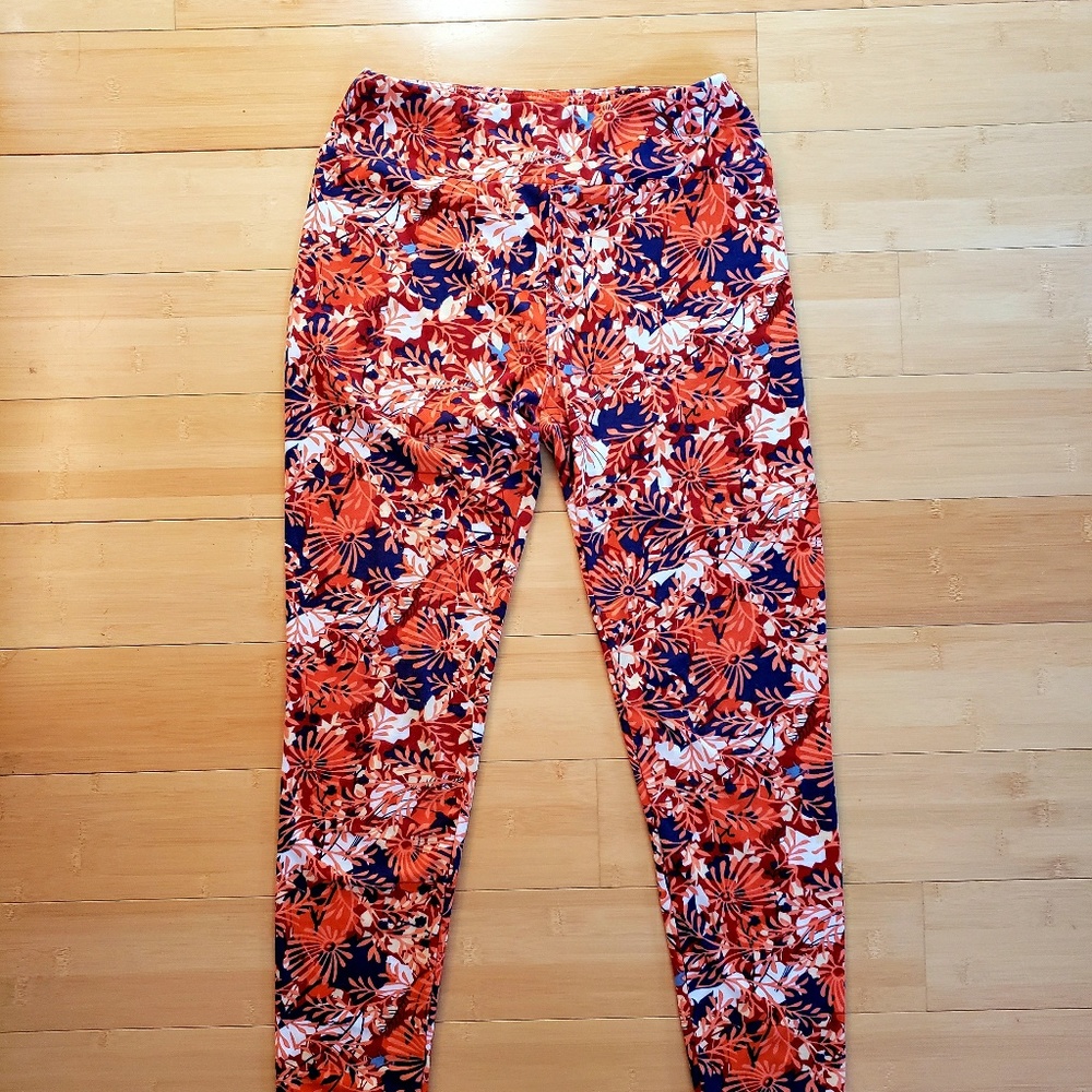 HIGH WAIST FLORAL LEGGINGS